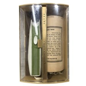 Vintage Sears Electric Scissors/Shears Pinkers in working condition & Case